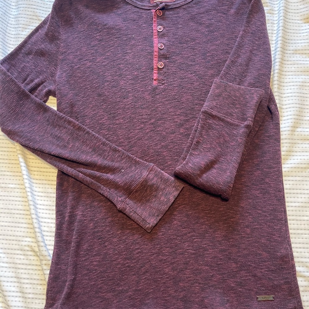 Express fitted light sweater. Men’s size Large